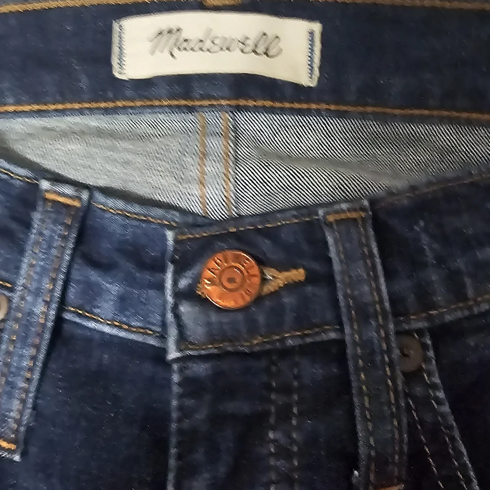 Madewell Women's Deep Indigo Straight Jeans - Picture 2 of 6